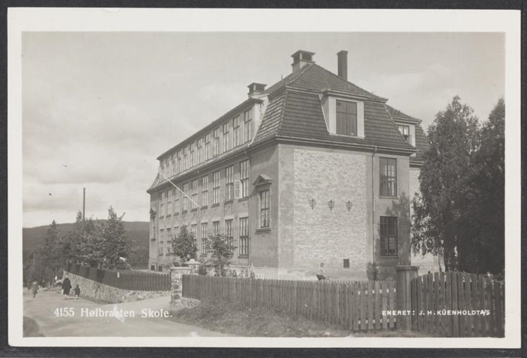 Høybråten skole (kilde: Nasjonalbiblioteket)