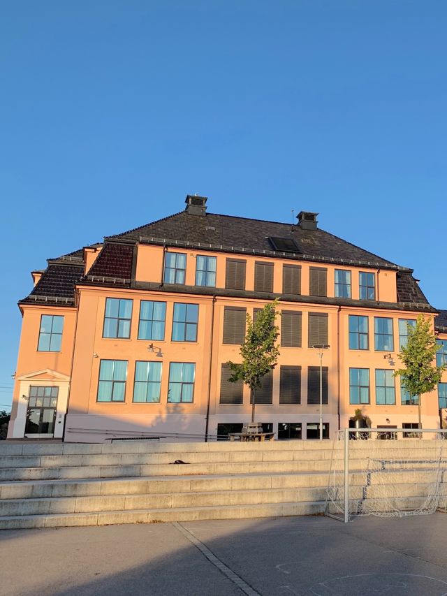 Høybråten skole