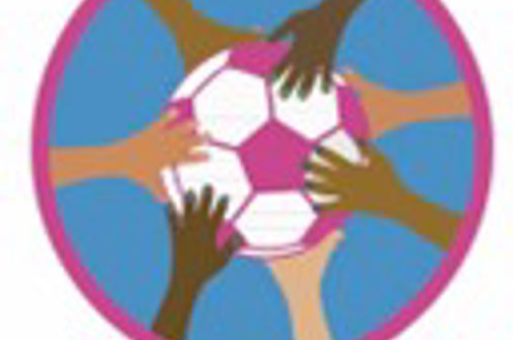 en logo med en person som holder en baby