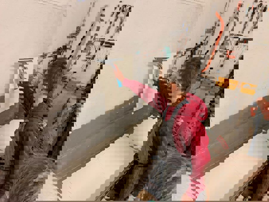 Norske Grafikeres Verksted – vi fjerner overflødig væske (foto: Hanne) Norske Grafikeres Verksted – vi fjerner overflødig væske (foto: Hanne)